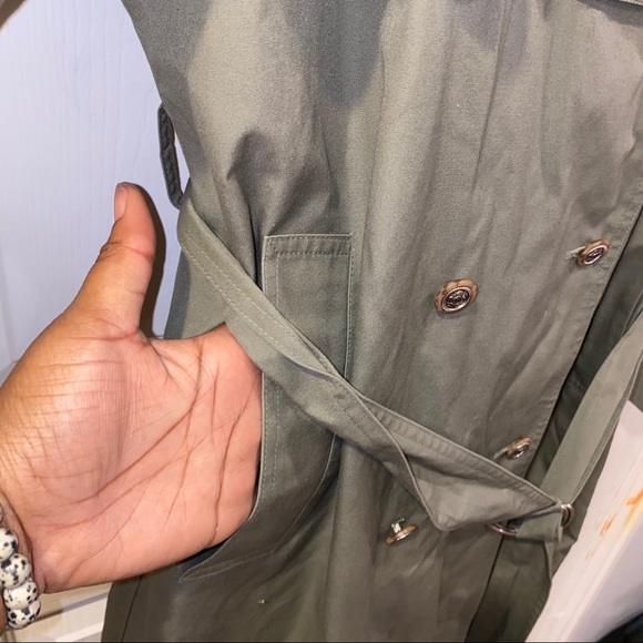 Vintage J. Gallery Trench Coat - Picture 8 of 12